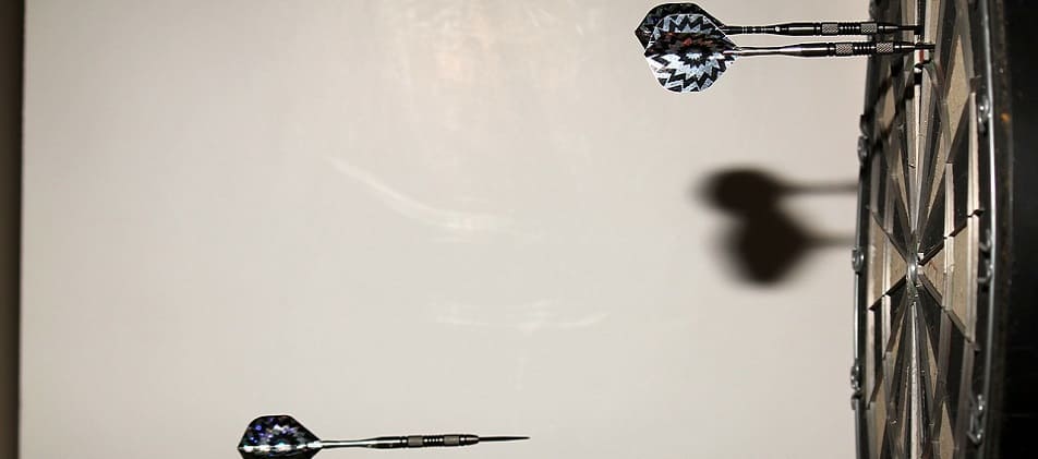 Dartpfeil im Flug Hilfe bei Privatinsolvenz Berlin Rosenthal